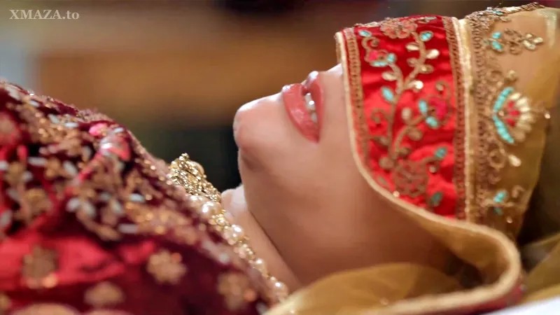 Suhana Khan Featured Video Download